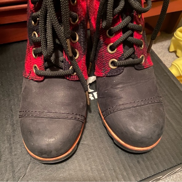 Sorel PDX Wedge Boot
Size 8.5
Red Buffalo Check Plaid - Picture 9 of 13